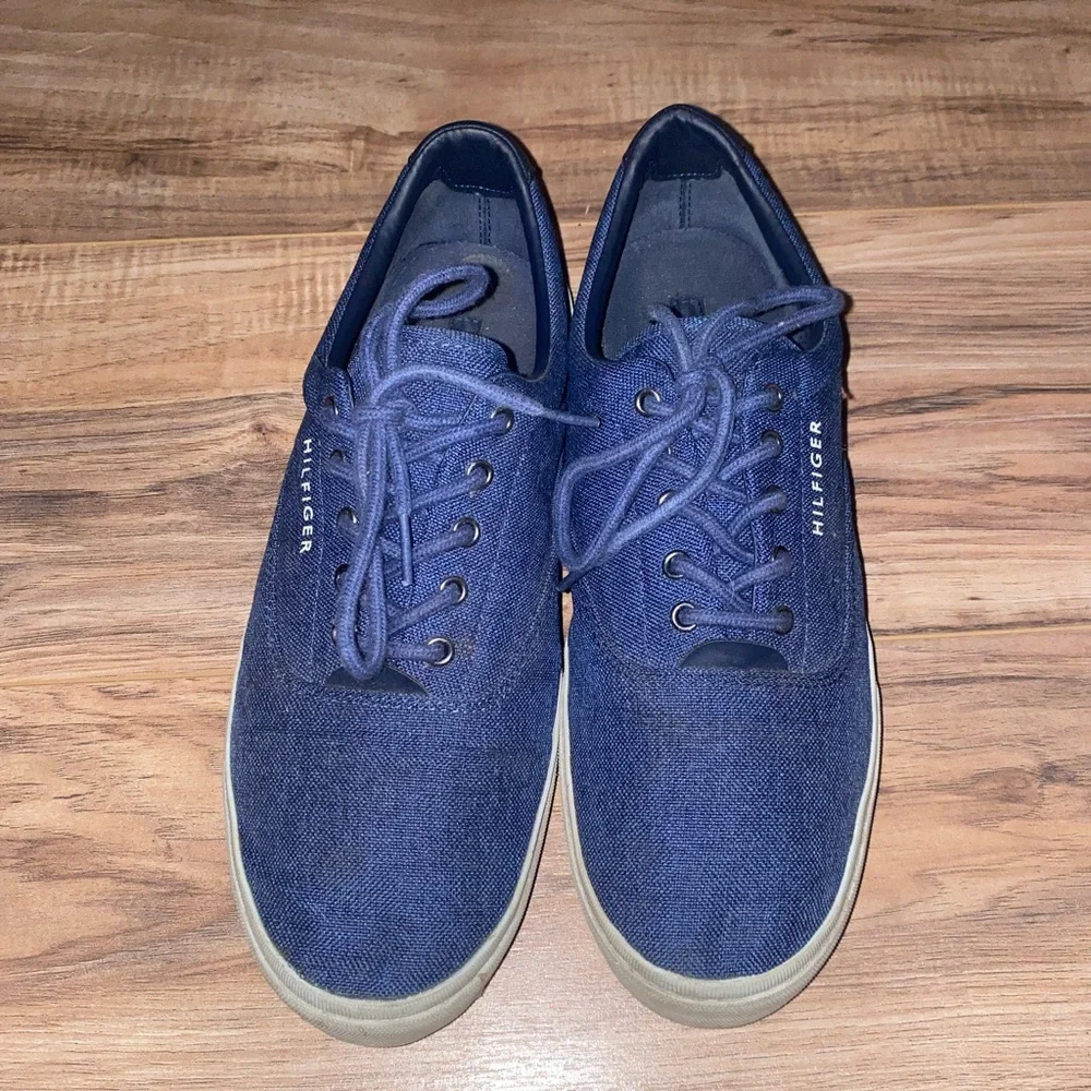 Tommy Hilfiger Low-Top Sneakers (Size: 10) - Picture 1 of 2